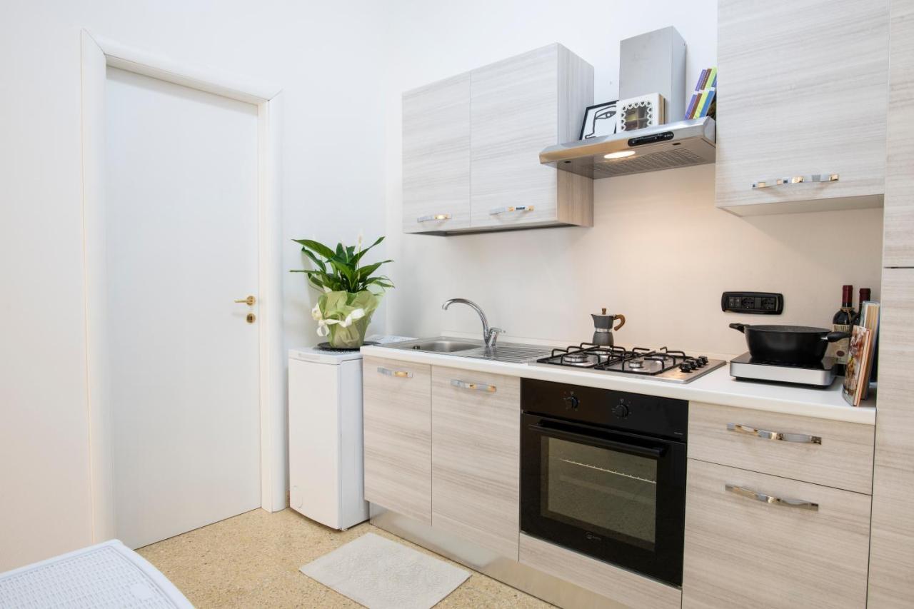 Corner Cavour Apartment Sassari Exteriör bild